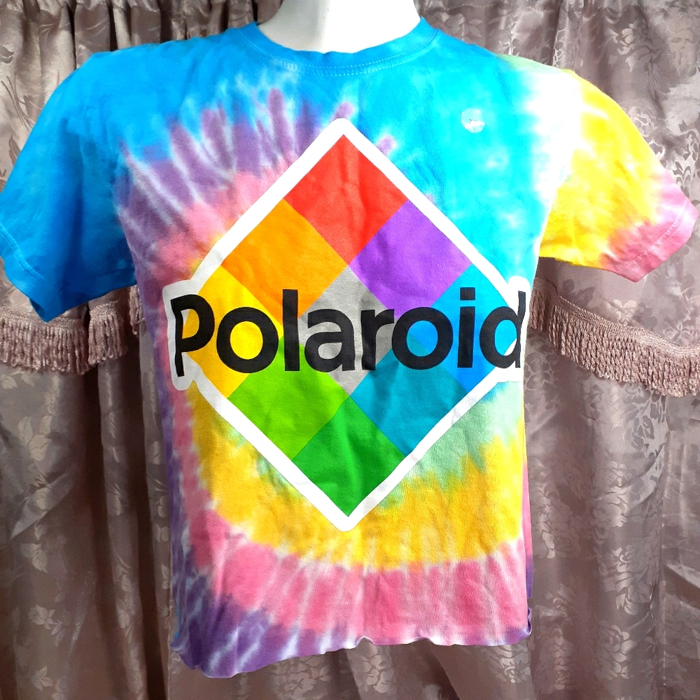 Polaroid cropped tee
